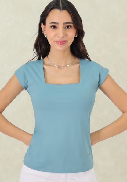 TOP CUELLO CUADRADO